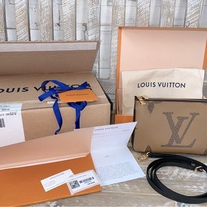 Louis Vuitton NEW Double Zip Reverse Monogram GIANT NEW WITH TAGS❤️